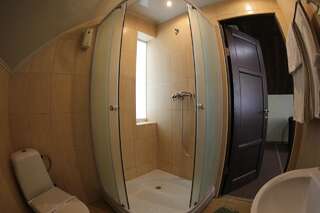 Мини-отель Бабай Комора Ирпень Улучшенный двухместный номер с 1 кроватью-2